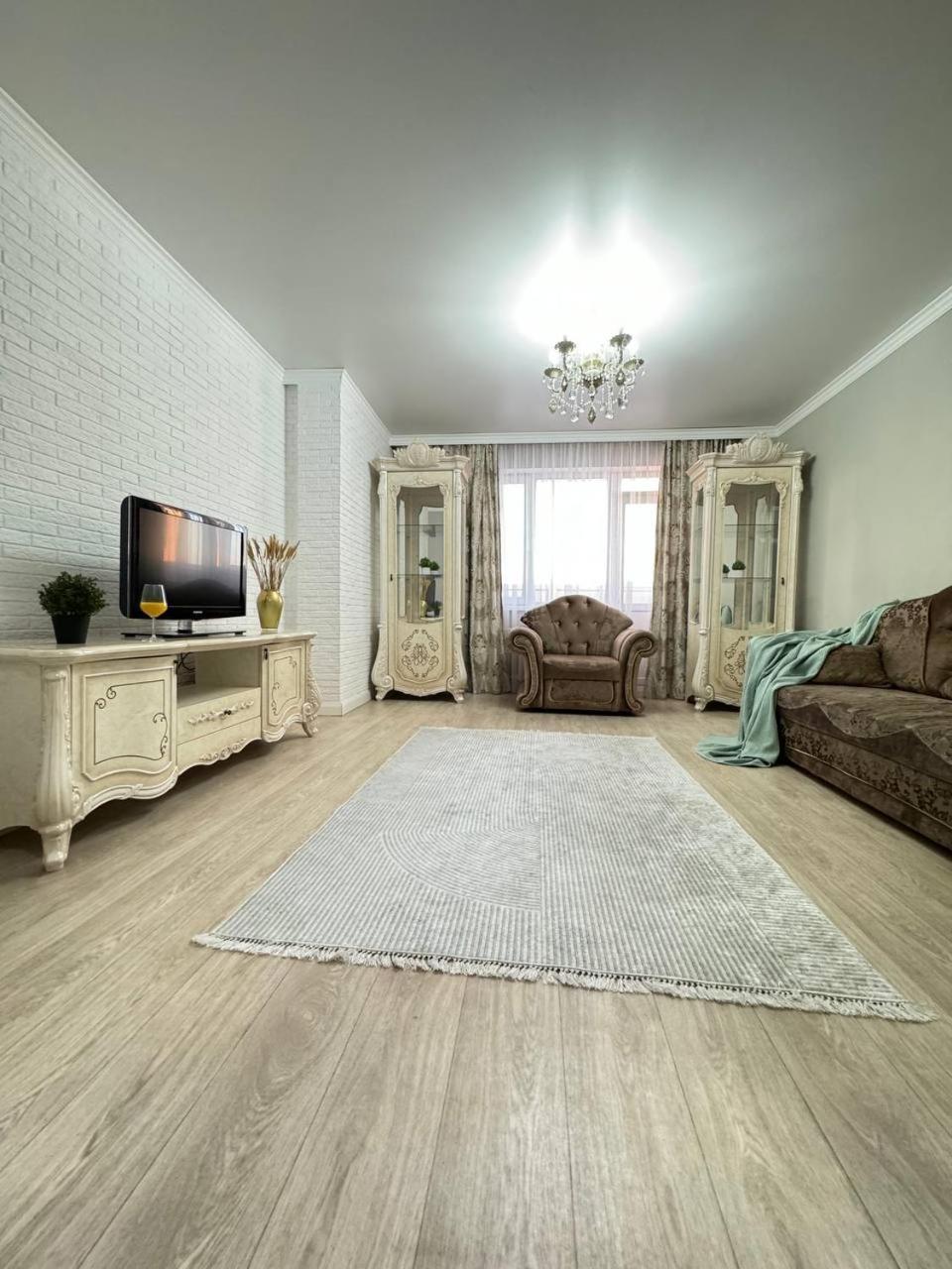 Сарыарка, 31 Apartman Karagandi Kültér fotó